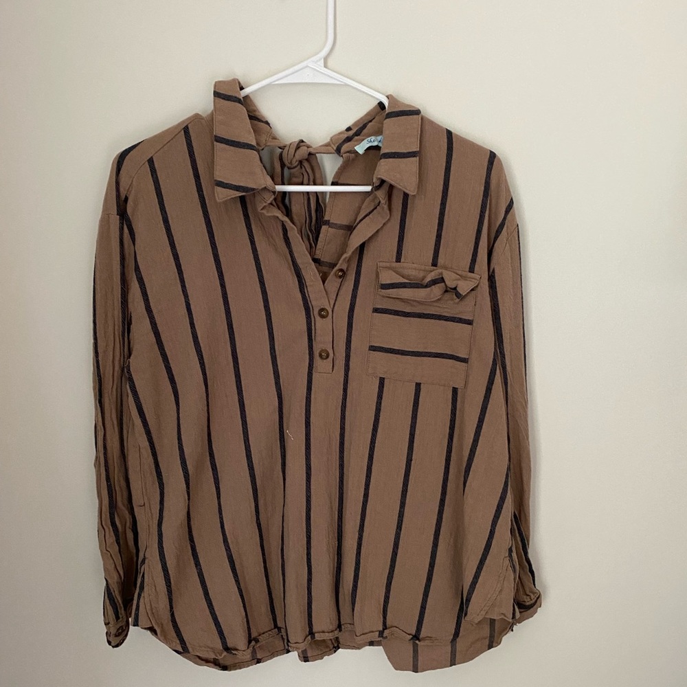 Striped Shirt with back detail